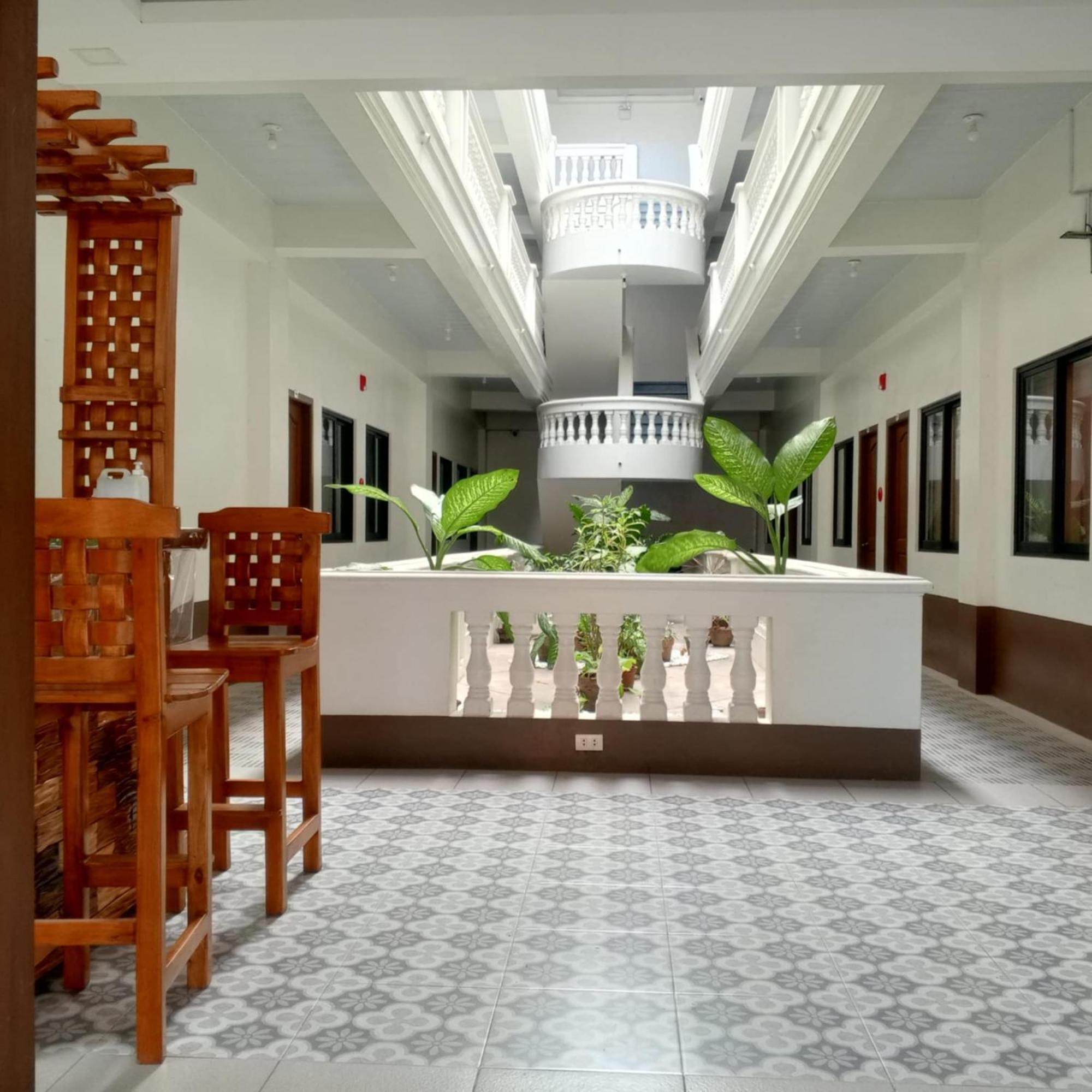 Benediktus Pilgerhaus Hotel Vigan Buitenkant foto